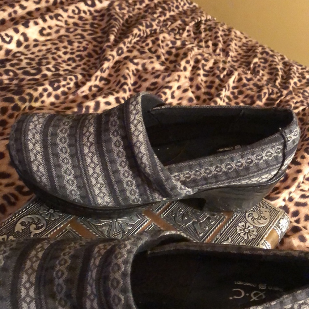 BOC Born Striped Pattern Fabric Clogs Mules Shoes - Picture 5 of 9